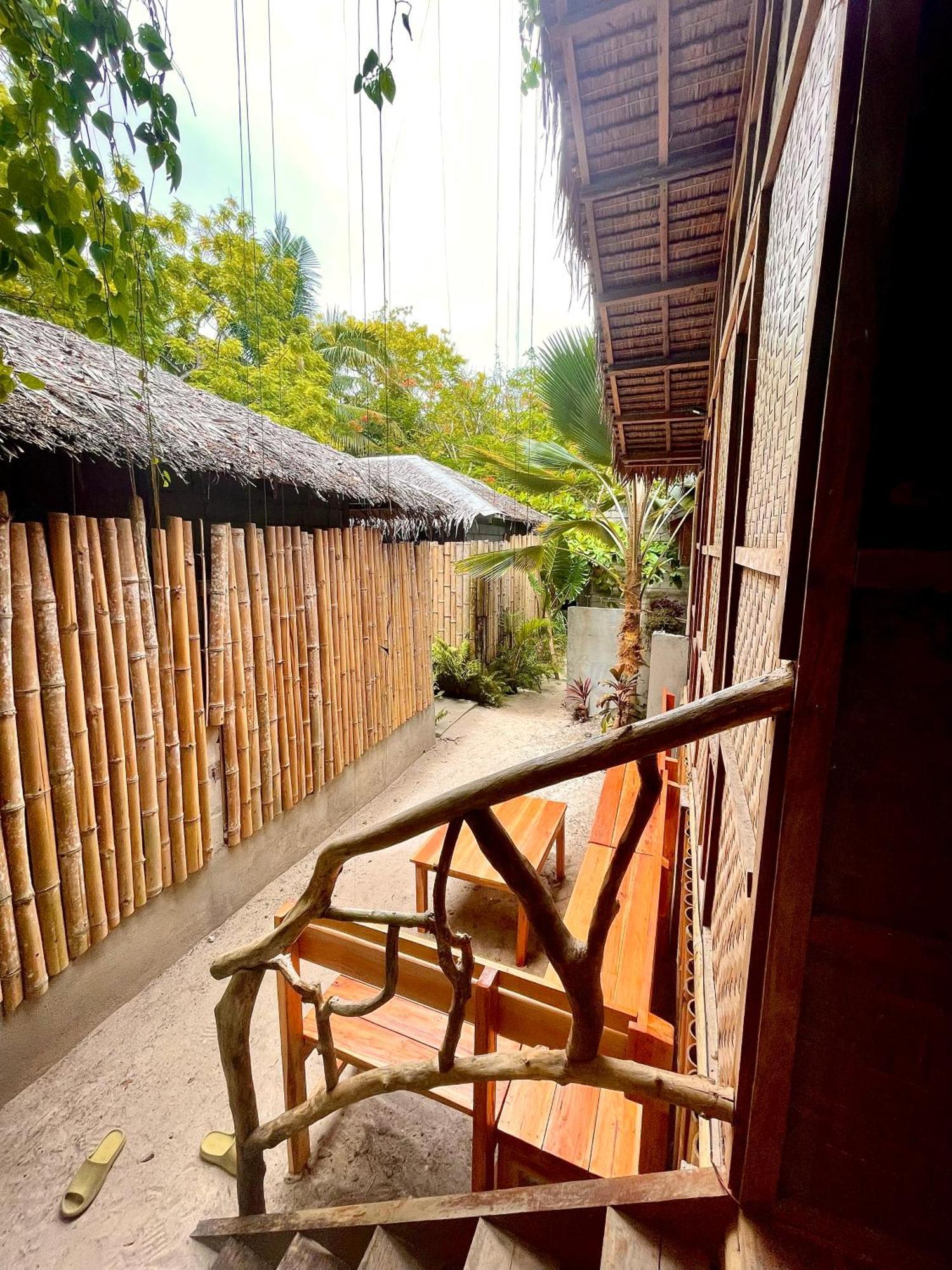 Monkey Business Bungalows Siquijor Zimmer foto